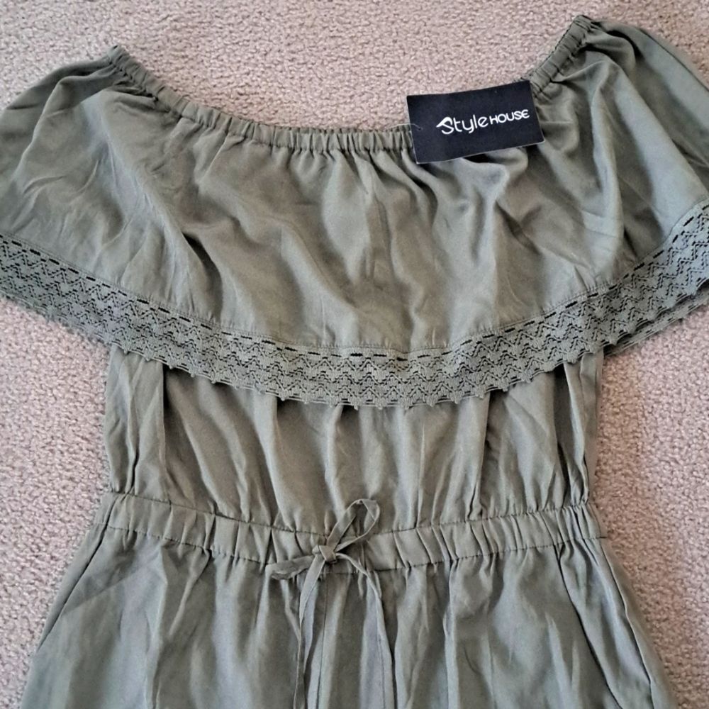 STYLE HOUSE ROMPER. XL - Picture 2 of 9